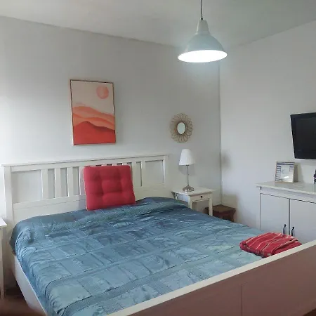 Charming House In Quarteira With Garden View And Terrace * Benfarras
