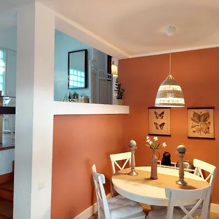 בית נופש Charming House In Quarteira With Garden View And Terrace Benfarras